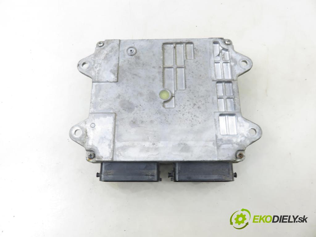 MITSUBISHI COLT VI (Z3_A, Z2_A) HB 2006 55,00 1.1 - 3A91 1124,00 Riadiaca jednotka Motor A1341501779 ; 1860A551