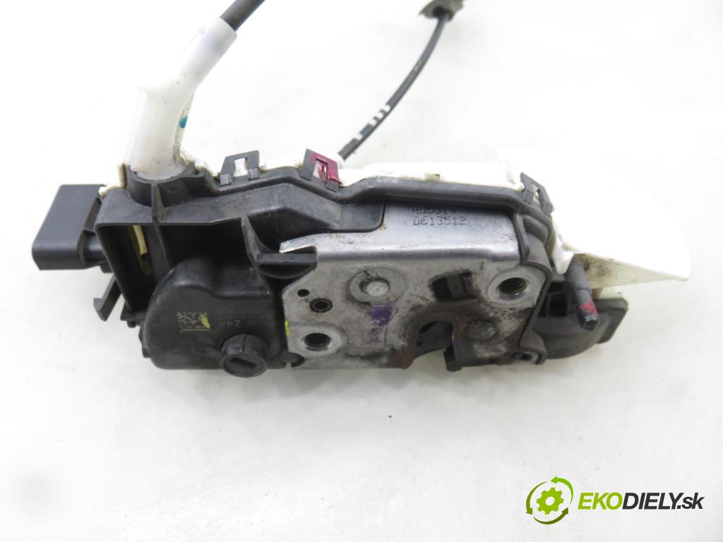 CITROEN C3 II (SC_) HB 2012 54,00 1.4 - KFT (TU3A) 1360,00 zámok 006244 ; PSA006244