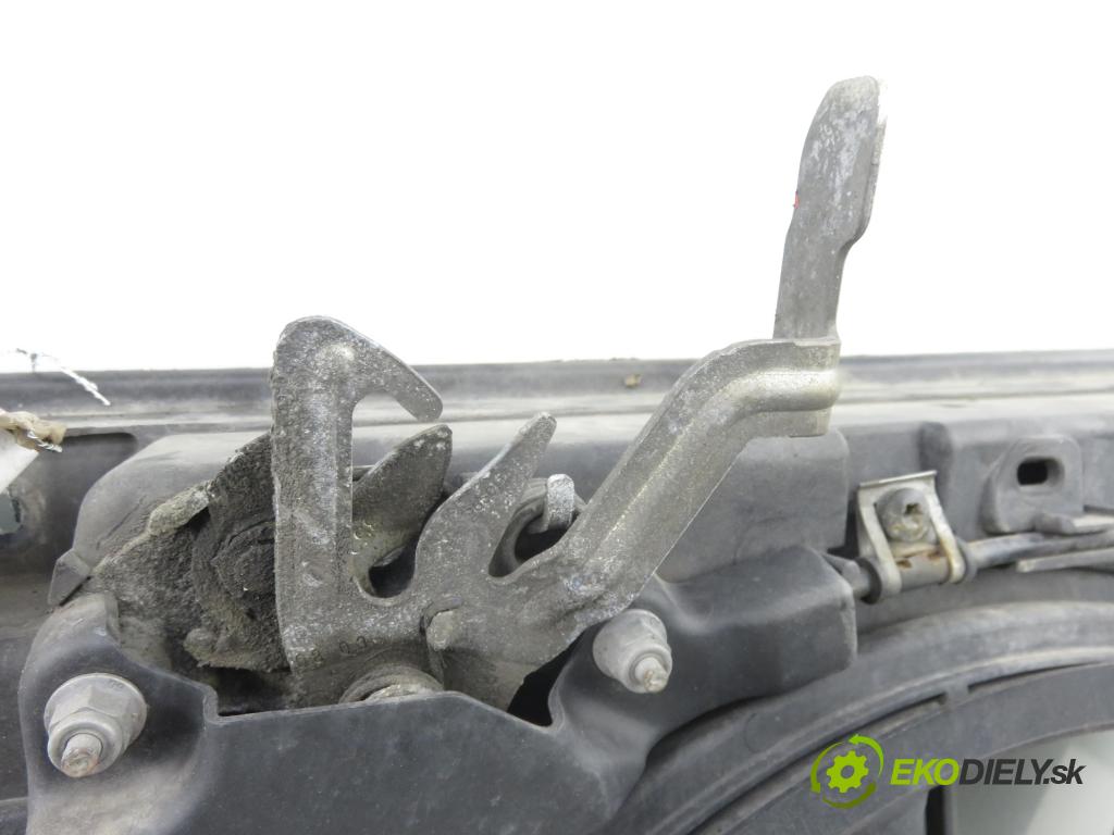 PEUGEOT 308 (4A_, 4C_) HB 2008 70,00 1.4 16V - 8FS (EP3) 1397,00 Ventilátor chladič klíma/voda 9650316080 ; 9652918980 ; 9680590180