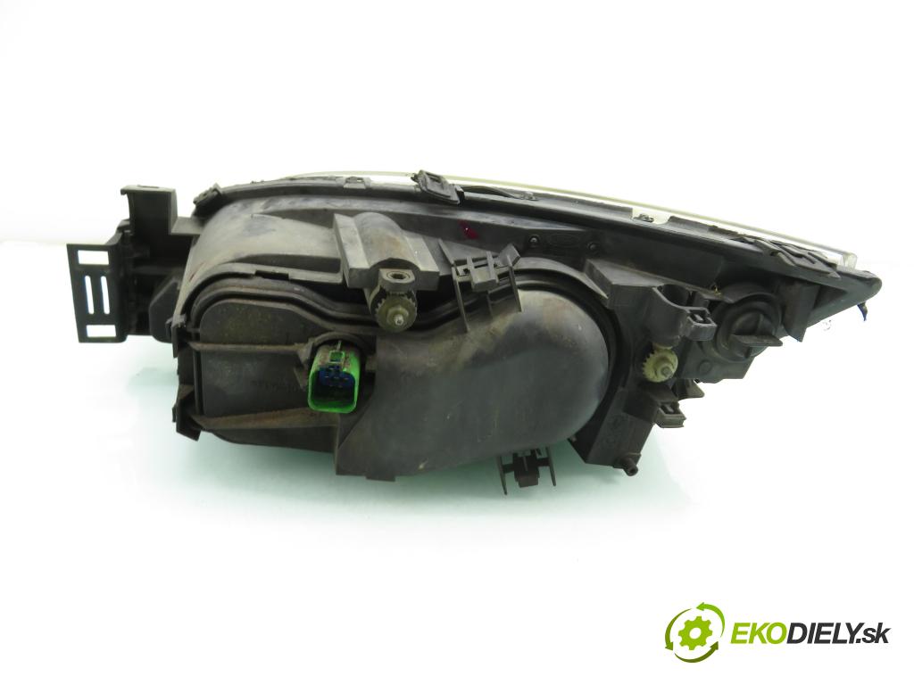 FORD MONDEO III Turnier (BWY) KOMBI 2002 85,00 2.0 16V TDCi 115 - HJBA 1998,00 světlo PP 1S7113005SE