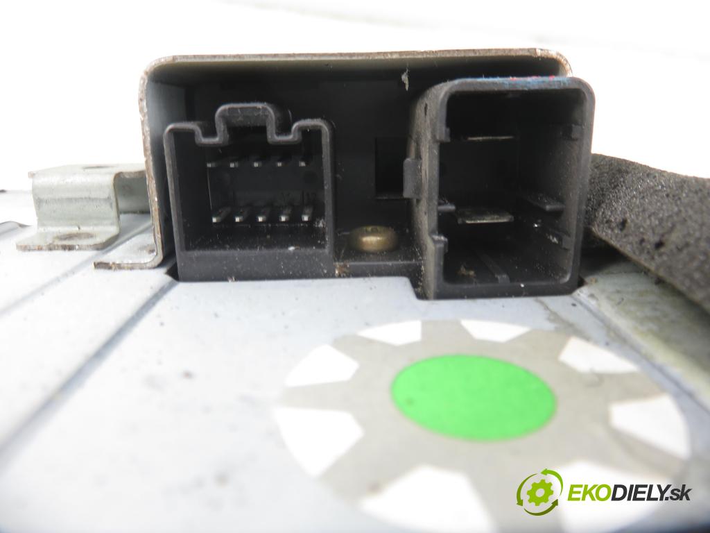 FIAT STILO (192_) HB 2001 85,00 1.9 JTD (192_XE1A) - 192 A1.000 1910,00 SLOUPEC / PODPORA elektrický 00046826731 ; 50730263 ; 50730264