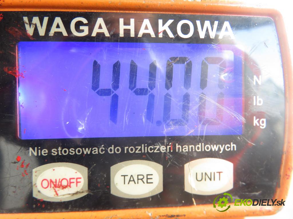 VW GOLF IV (1J1) HB 2002 77,00 1.6 16V - BCB 1598,00 výztuha zadní část ABS