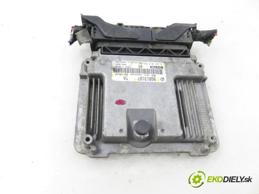 OPEL ANTARA A (L07) SUV 2006 110,00 2.0 CDTI 4x4 - Z 20 DMH 1991,00 řídící jednotka motora 96813187 ; 96814427 ; 0281012695