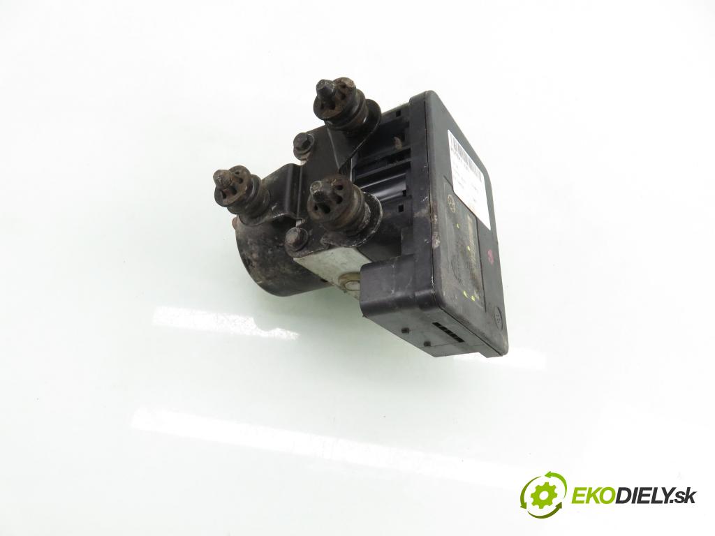 AUDI A3 (8P1) HB 2007 85,00 1.6 FSI - BAG 1598,00 pumpa ABS 1K0907379K ; 10096003483 ; 1K0614517H (Pumpa ABS)