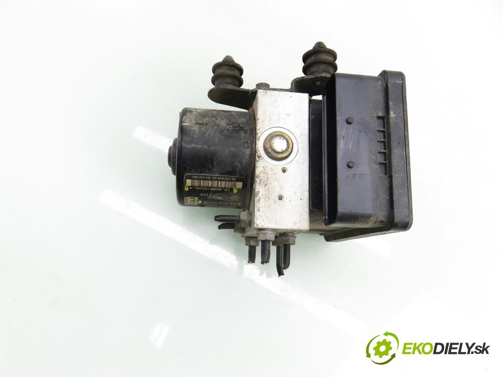 AUDI A3 (8P1) HB 2007 85,00 1.6 FSI - BAG 1598,00 pumpa ABS 1K0907379K ; 10096003483 ; 1K0614517H (Pumpa ABS)