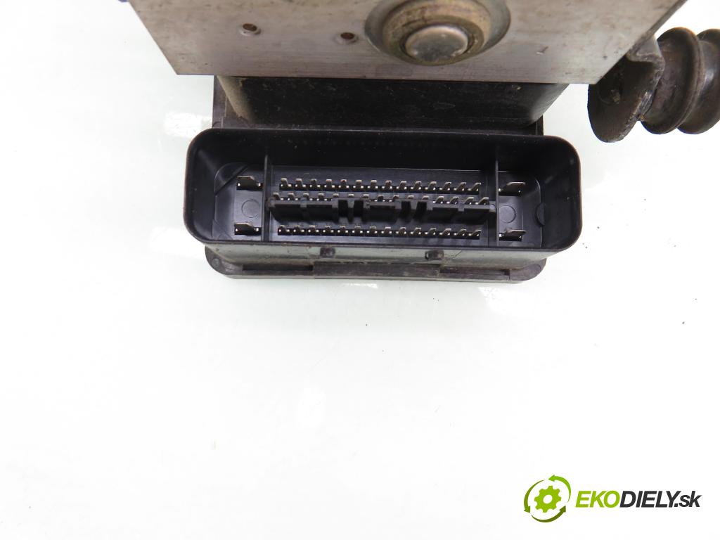 AUDI A3 (8P1) HB 2007 85,00 1.6 FSI - BAG 1598,00 pumpa ABS 1K0907379K ; 10096003483 ; 1K0614517H (Pumpa ABS)