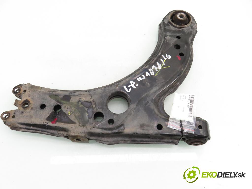 AUDI A3 (8L1) HB 1997 75,00 1.6 8V 102 - BFQ 1595,00 Rameno LP 