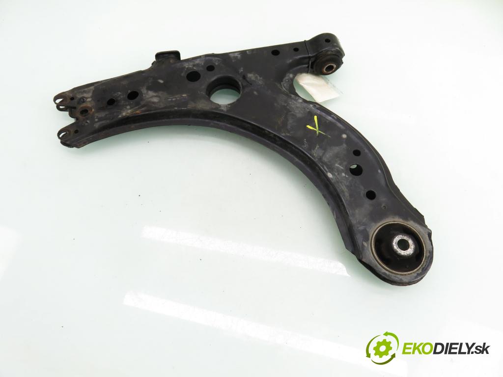 AUDI A3 (8L1) HB 1997 75,00 1.6 8V 102 - BFQ 1595,00 rameno PP
