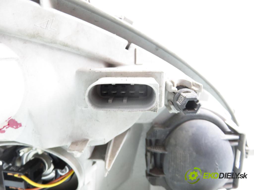 MERCEDES-BENZ KLASA A (W168) HB 2001 70,00 A 170 CDI 95 - OM 668.942 1689,00 Svetlo LP 1688201761 ; 0301192201