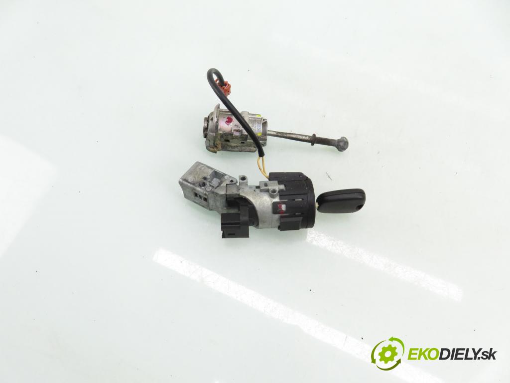 CITROEN C3 Picasso MINIVAN 2009 88,00 1.6 VTi 120 - 5FW (EP6) 1598,00 spinačka / zámky N0502455 ; 9663123280 ; N0503111