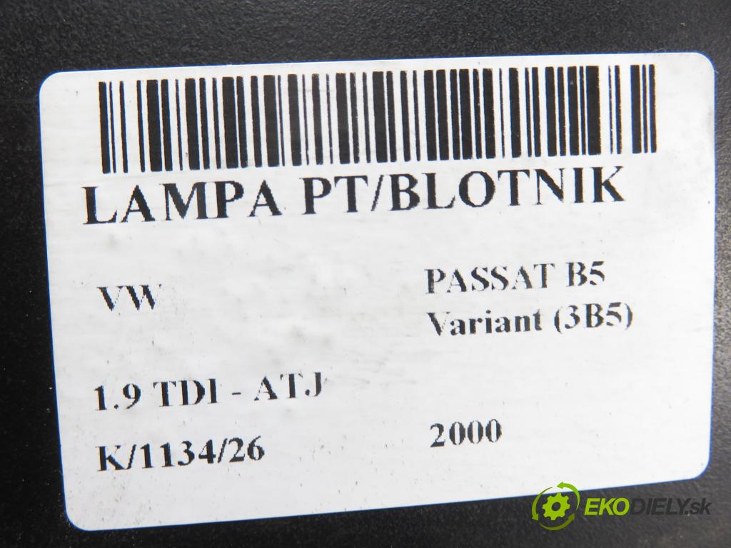 VW PASSAT B5 Variant (3B5) KOMBI 2000 85,00 1.9 TDI - ATJ 1896,00 světlo pravé zadní 3B8945112F