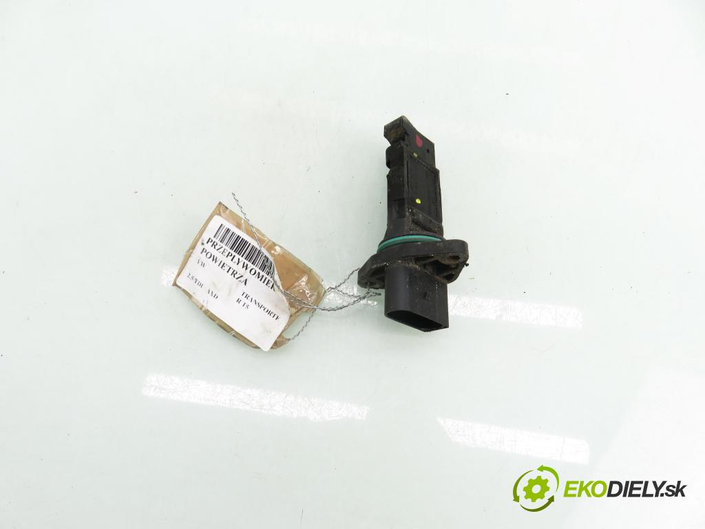 VW TRANSPORTER V Skrzynia (7HA, 7HH, 7EA, 7EH) FURGON 2006 96,00 2.5 TDI - AXD 2461,00 váha vzduchu vzduchu F00C2G2055