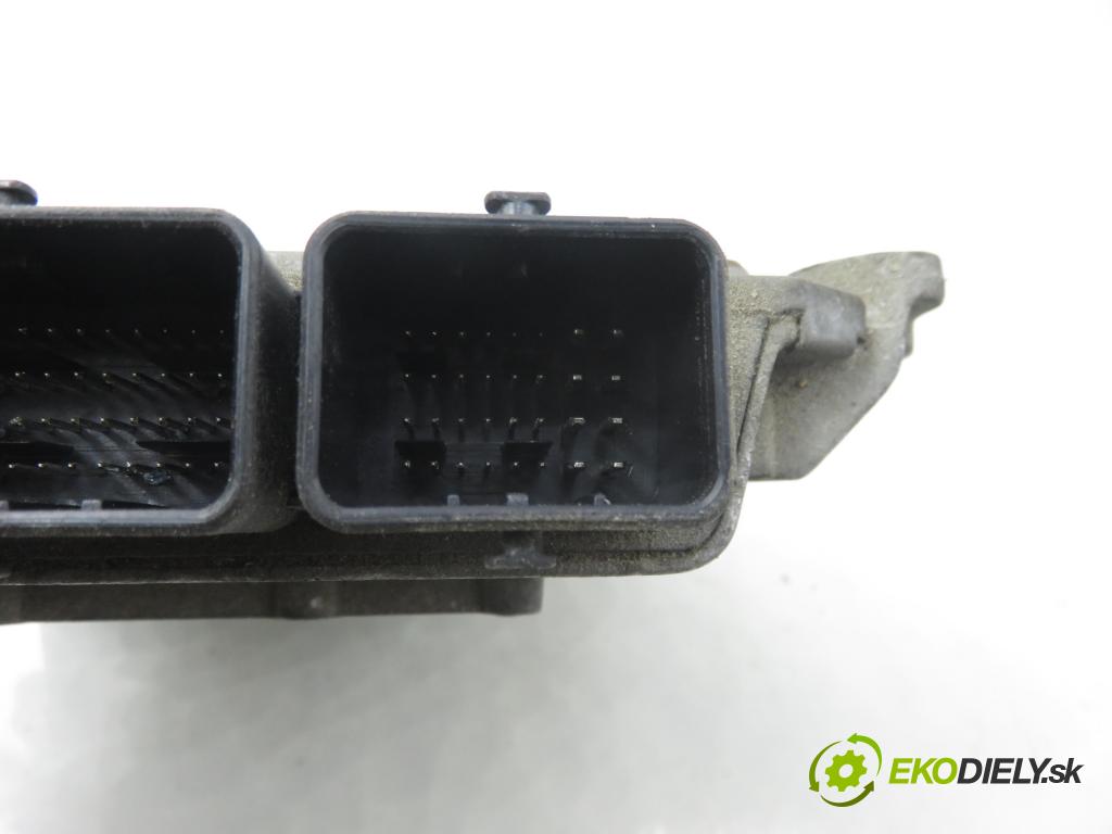 CITROEN C3 I (FC_) HB 2003 50,00 1.4 HDi 8V - 8HX 1398,00 řídící jednotka motora 5WS40021IT ; 9648971880 ; 9643455080