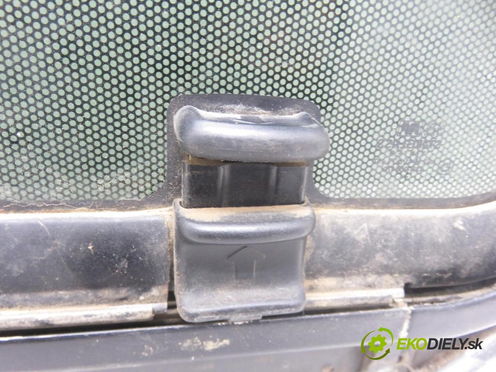 OPEL VIVARO A Skrzynia (X83) FURGON 2004 74,00 1.9 DTI - F9Q 760 1870,00 Okno ľavy bočné MEDIAN: 