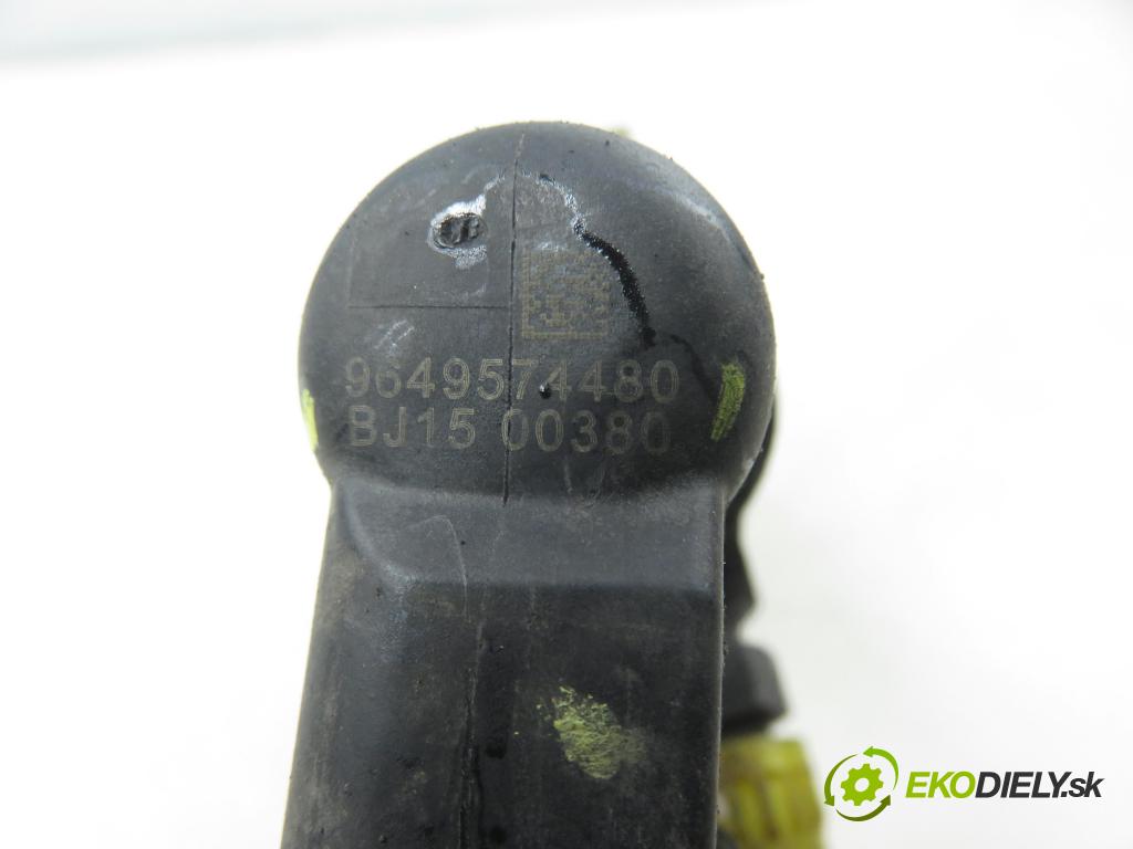 CITROEN C3 I (FC_) HB 2003 50,00 1.4 HDi - 8HX (DV4TD) 1398,00 vstrekovač 9649574480 (Vstrekovač paliva)