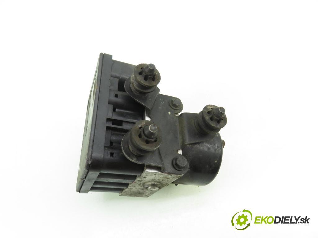 VW GOLF PLUS (5M1, 521) MINIVAN 2006 103,00 2.0 TDI 16V - BKD 1968,00 pumpa ABS 1K0907379AA ; 10096003603 ; 1K0614517T (Pumpa ABS)
