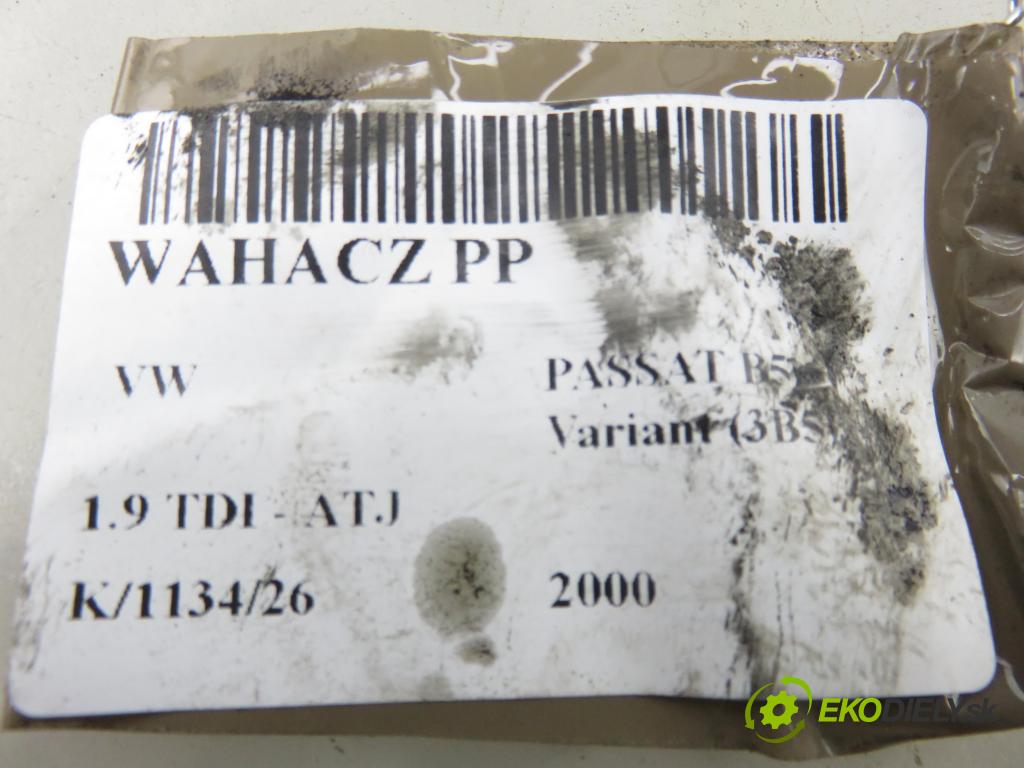 VW PASSAT B5 Variant (3B5) KOMBI 2000 85,00 1.9 TDI - ATJ 1896,00 Rameno dolné pravy zadný MGZ101012