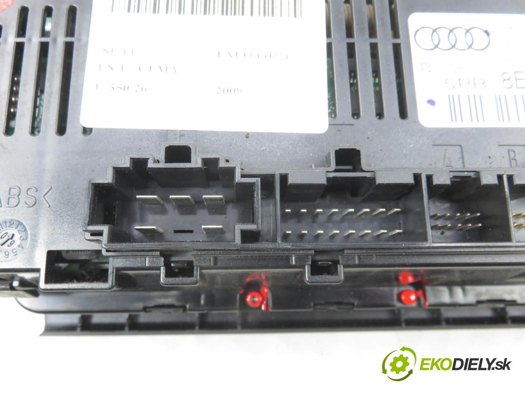 SEAT EXEO (3R2) SEDAN 2009 110,00 1.8 T - CFMA 1781,00 Panel kúrenia 8E0820043BM