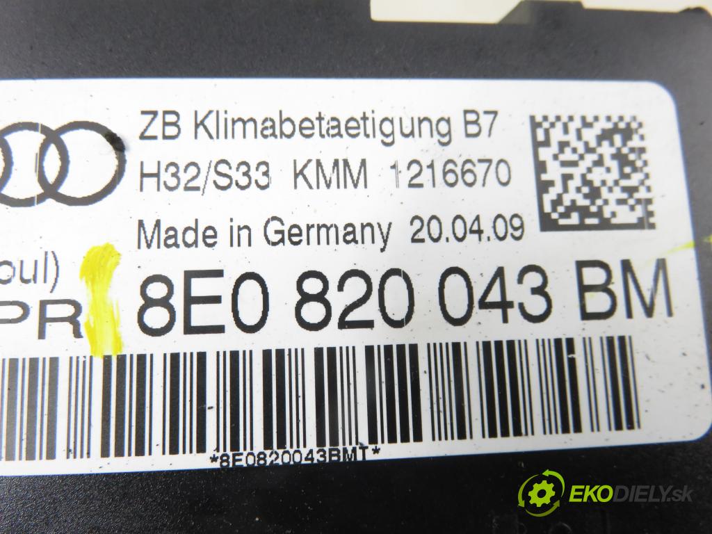 SEAT EXEO (3R2) SEDAN 2009 110,00 1.8 T - CFMA 1781,00 Panel kúrenia 8E0820043BM