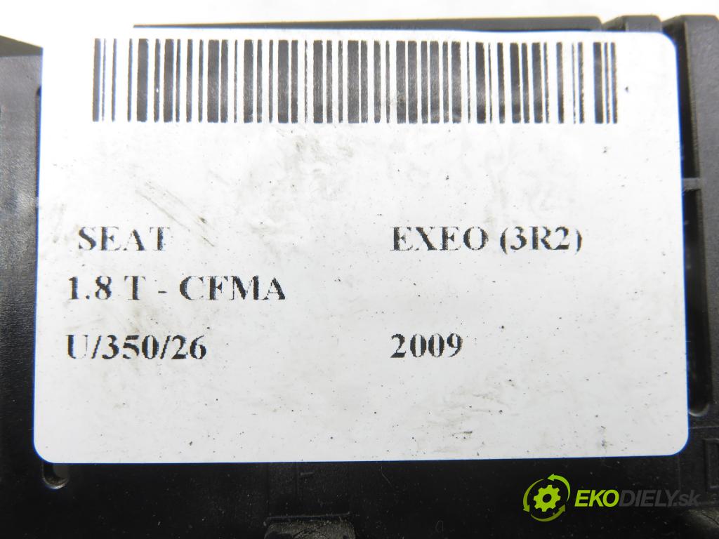 SEAT EXEO (3R2) SEDAN 2009 110,00 1.8 T - CFMA 1781,00 Panel kúrenia 8E0820043BM