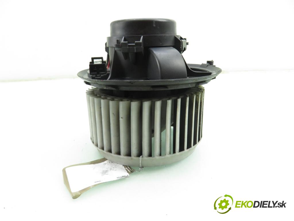 ALFA ROMEO 147 (937_) HB 2006 88,00 1.9 JTDM 8V (937.AXD1A, 937.AXU1A, 937.BXU1A) - 93 1910,00 Ventilátor vetráku 52488448