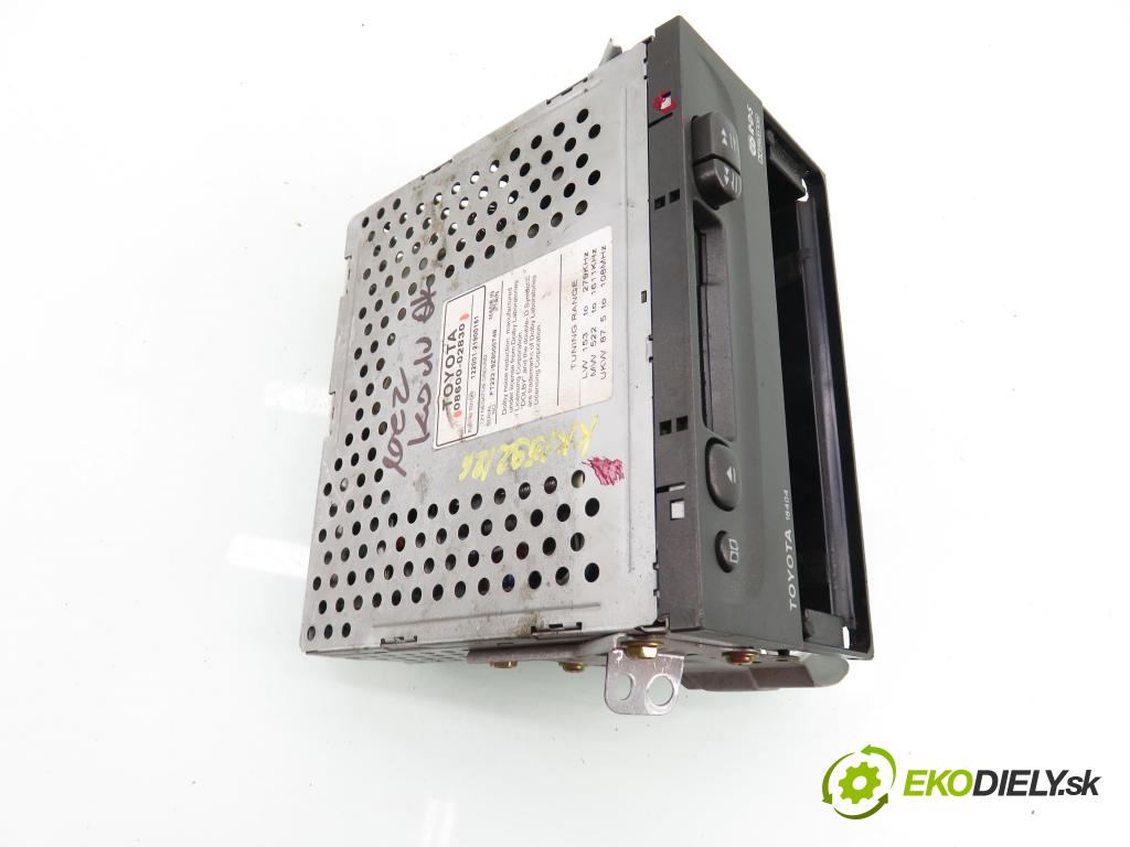 TOYOTA COROLLA Liftback (_E11_) LIFTBACK 2000 71,00 1.4 VVTi 97 - 4ZZ-FE 1398,00 RADIO Modul 0860002830