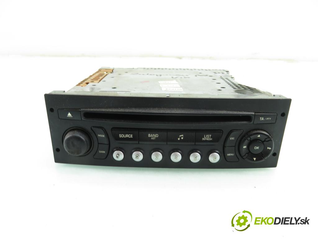 CITROEN C2 (JM_) HB 2006 50,00 1.4 HDi 68 8V - 8HZ 1398,00 RADIO CD 96624490XT