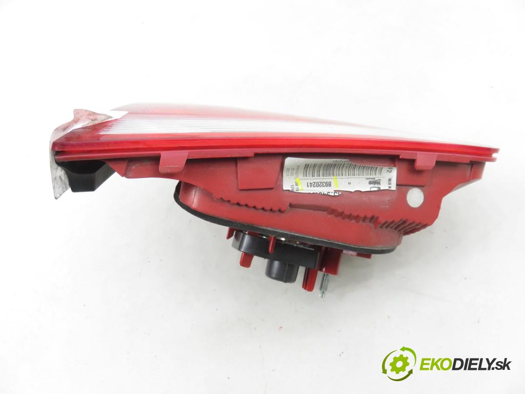 SEAT EXEO (3R2) SEDAN 2009 110,00 1.8 T - CFMA 1781,00 Svetlo pravé zadné kufor 89320241 ; 89393450