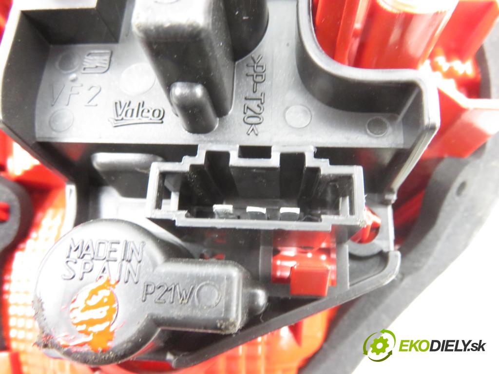 SEAT EXEO (3R2) SEDAN 2009 110,00 1.8 T - CFMA 1781,00 Svetlo pravé zadné kufor 89320241 ; 89393450