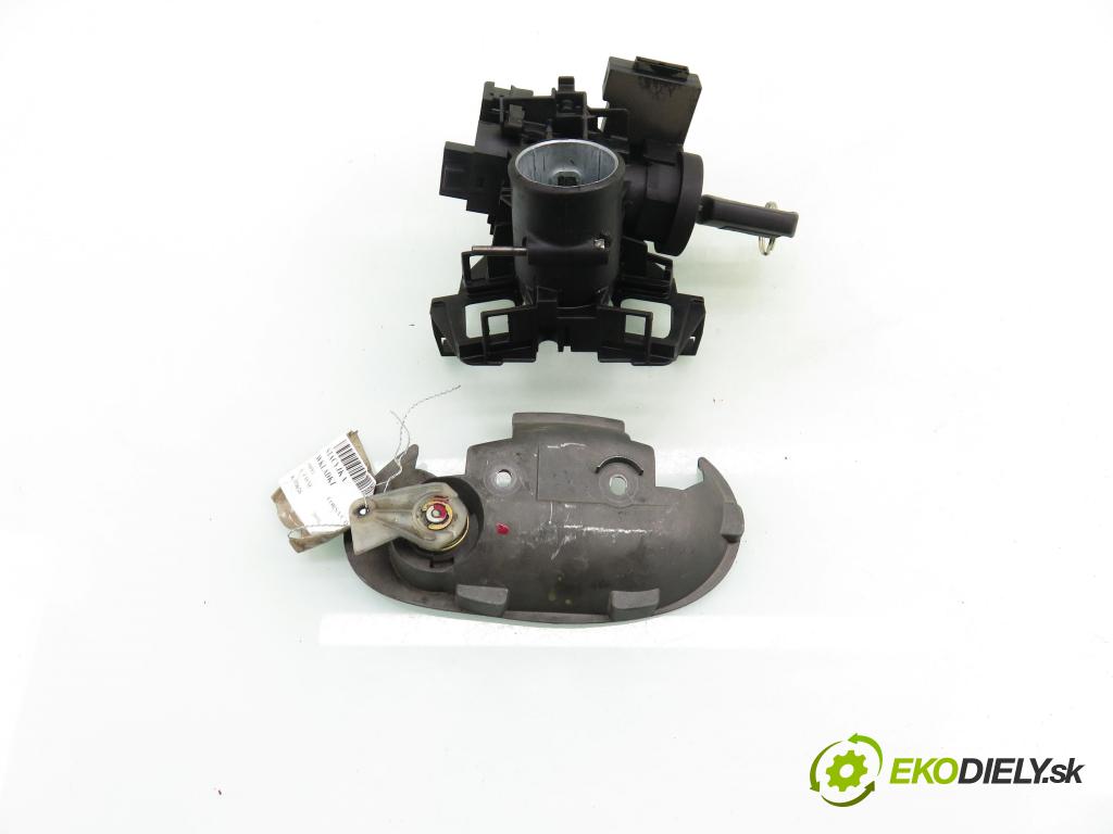 OPEL CORSA C (X01) HB 2002 43,00 1.0 12V 58 - Z 10 XE 973,00 spínačka / VLOŽKY 90589313 ; 24445098 ; 5WK4763