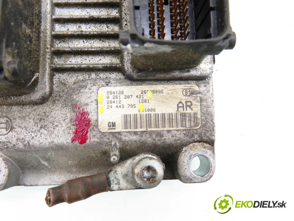 OPEL CORSA C (X01) HB 2002 43,00 1.0 12V 58 - Z 10 XE 973,00 řídící jednotka motora 24443795 ; 0261207421