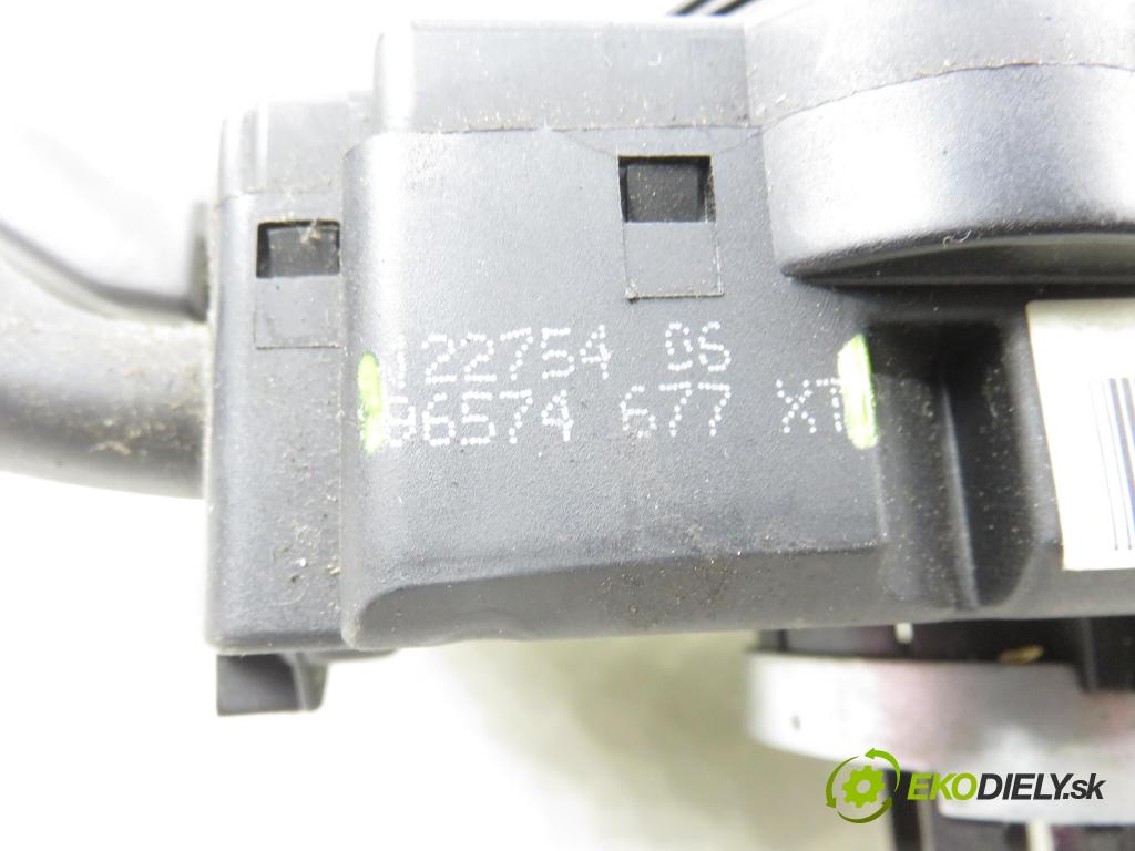 CITROEN XSARA PICASSO (N68) MINIVAN 2005 66,00 2.0 HDi - RHY (DW10TD) 1997,00 páčka/prepínač 96574677XT