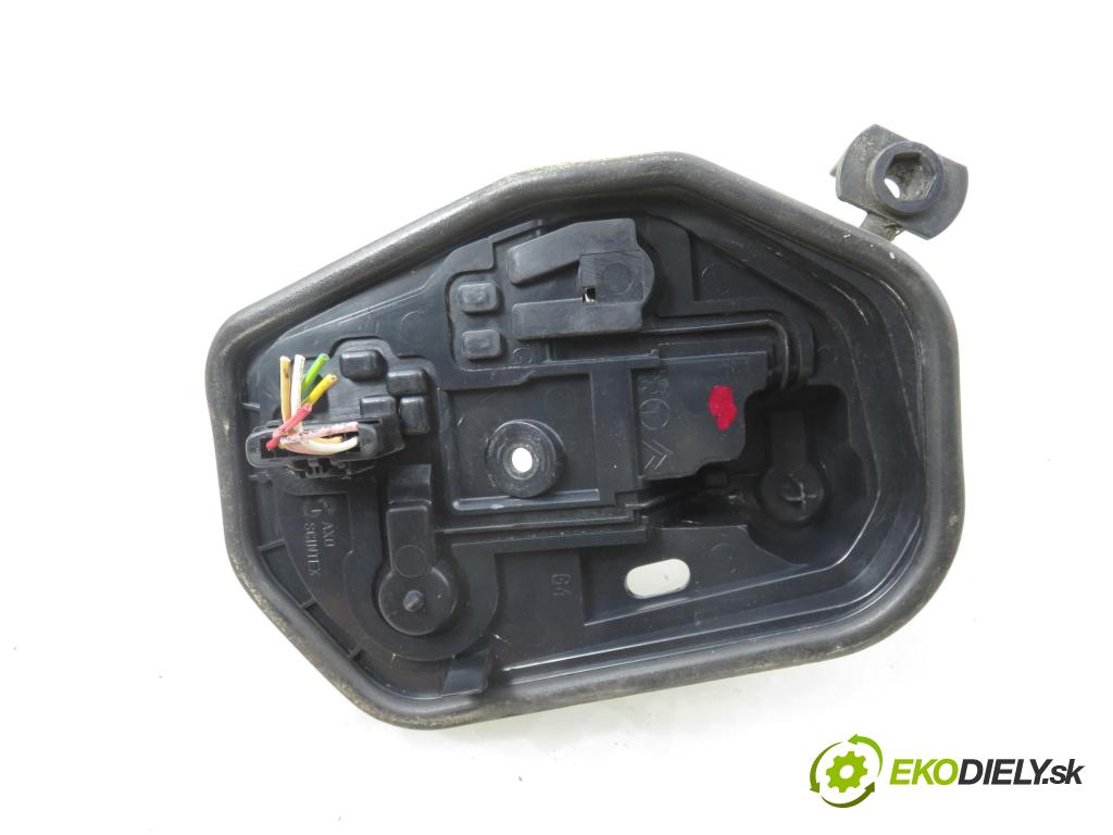 PEUGEOT 206 liftback (2A/C) HB 2000 55,00 1.4 i - KFW (TU3JP) 1360,00 PŘÍSPĚVEK svetla levý ZADNÍ: