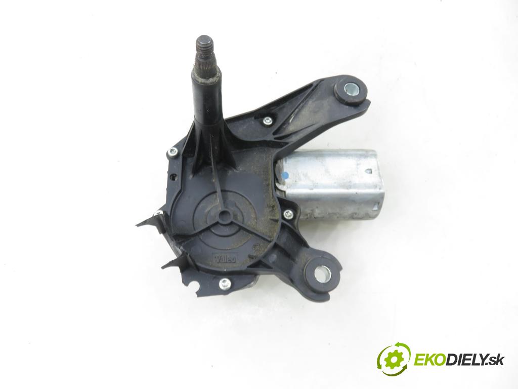 OPEL CORSA C (X01) HB 2002 43,00 1 - Z 10 XE 973,00 Motorček stierače zadné 53011112 ; 09132802