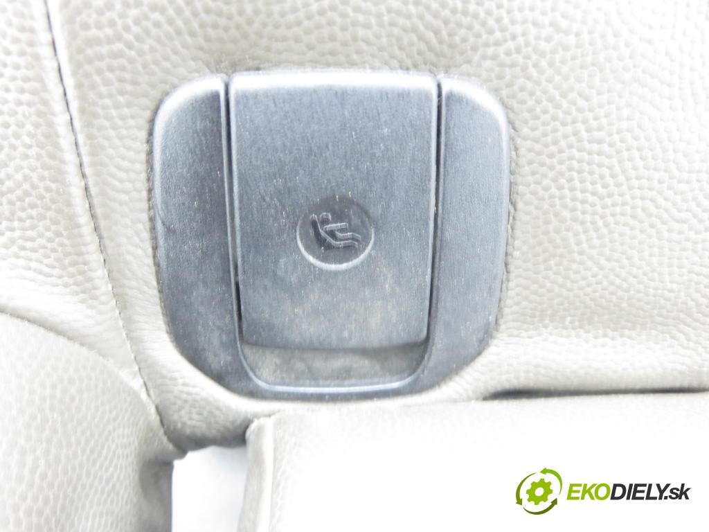 BMW 1 (E87) HB 2006 90,00 118 d - M47 D20 (204D4) 1995,00 Sedadlá, sedačky