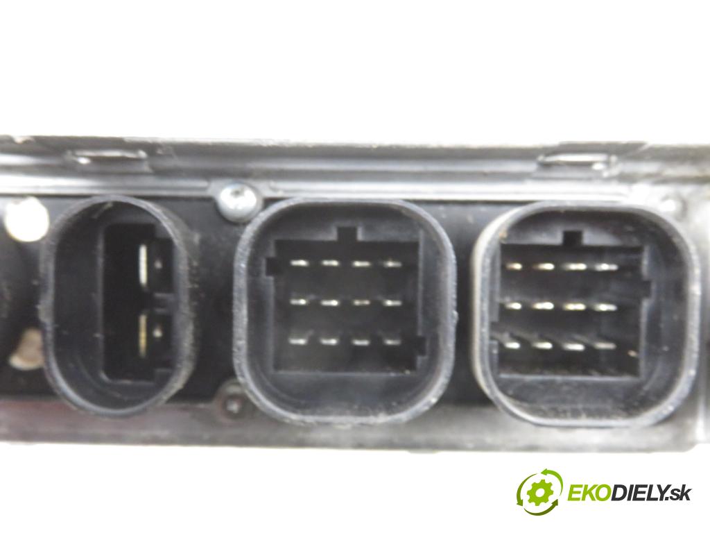 RENAULT MASTER II Skrzynia (FD) FURGON 2002 59,00 2.5 D - S8U 770 2499,00 Riadiaca jednotka Motor 8200061203 ; 216447152A