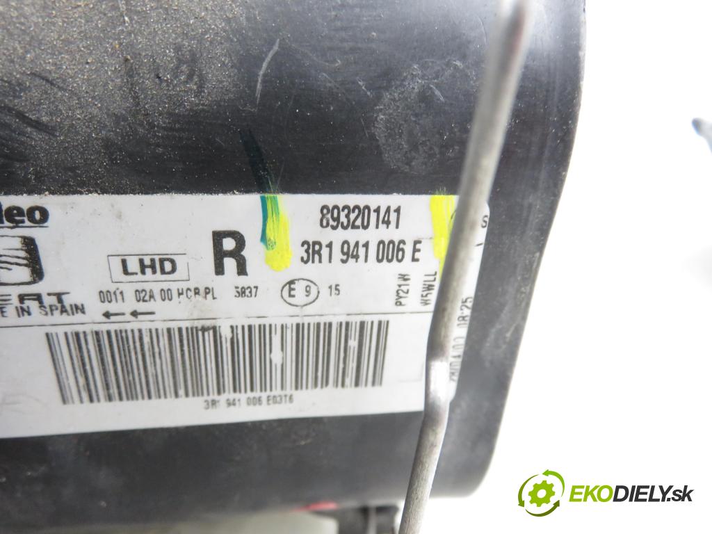 SEAT EXEO (3R2) SEDAN 2009 110,00 1.8 T - CFMA 1781,00 světlo PP 3R1941006E ; 89320141