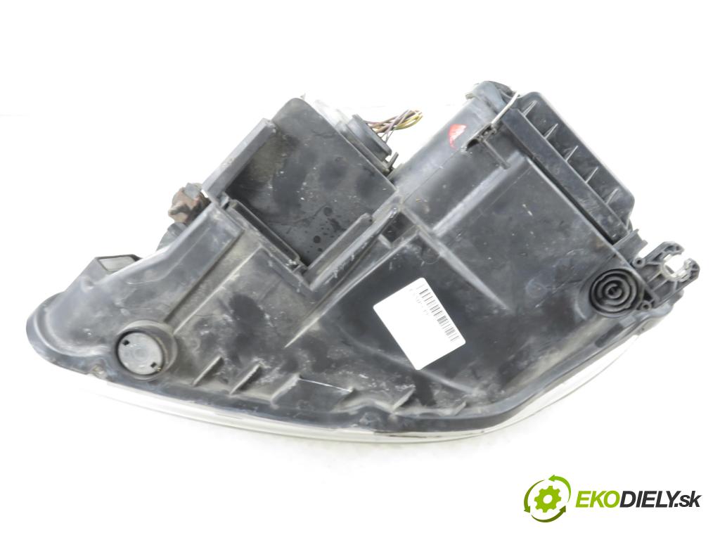 SEAT EXEO (3R2) SEDAN 2009 110,00 1.8 T - CFMA 1781,00 světlo PP 3R1941006E ; 89320141