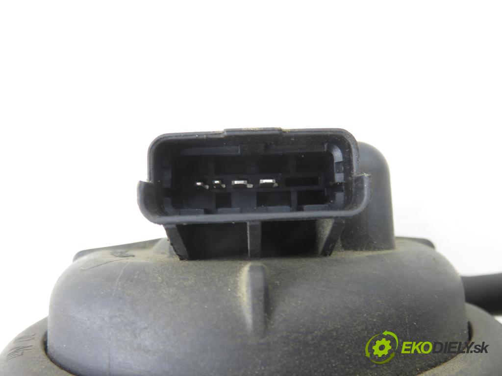 CHEVROLET CAPTIVA (C100, C140) SUV 2007 110,00 2.0 D 4WD 1991,00 Obal filtra paliva 96629454