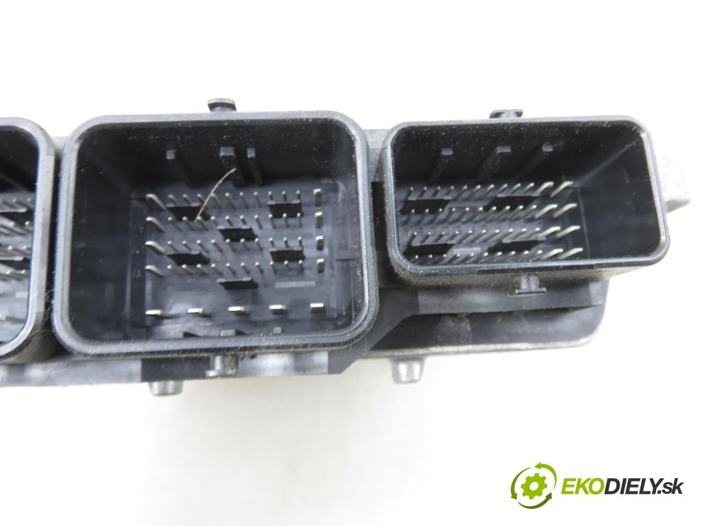 FORD MONDEO IV Turnier (BA7) KOMBI 2011 103,00 2.0 TDCi - QXBA 1997,00 řídící jednotka motora BG9112A650RJ ; 28334095