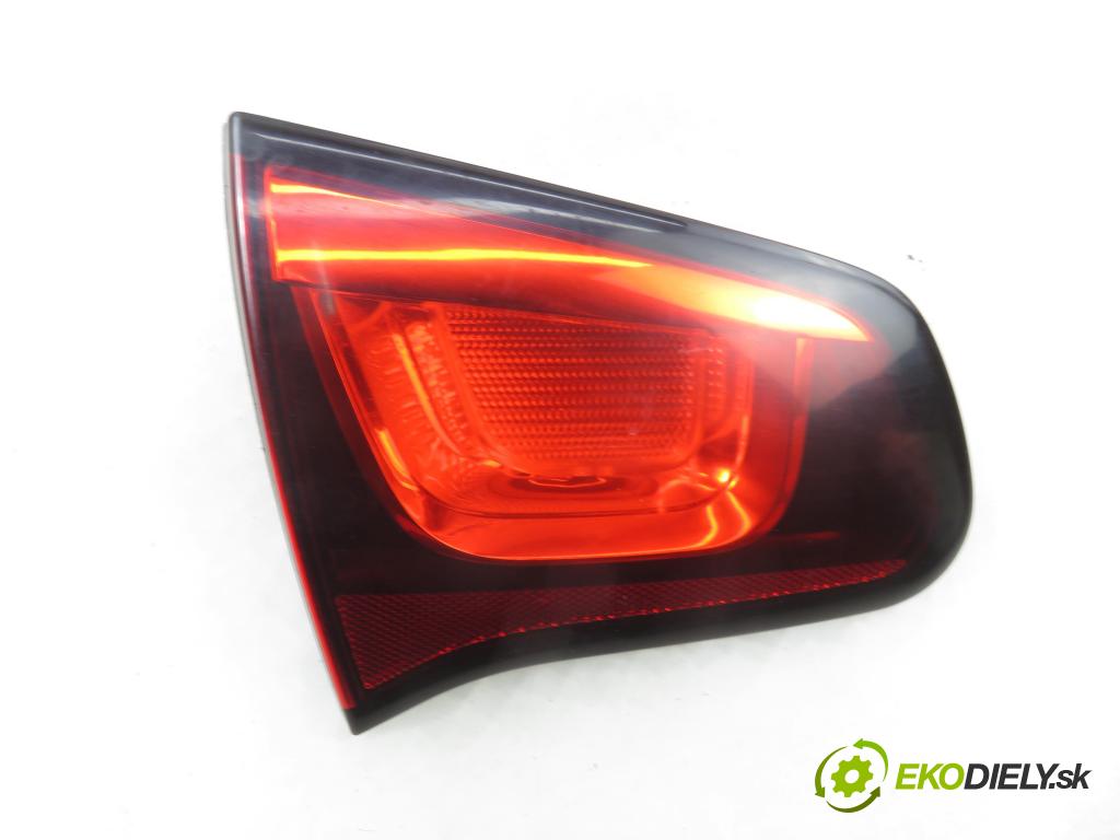 CITROEN C3 II (SC_) HB 2012 54,00 1.4 - KFT (TU3A) 1360,00 světlo levé zadní kufr 9685225580