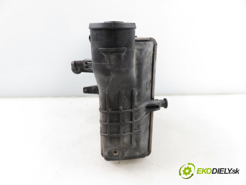 SEAT EXEO (3R2) SEDAN 2009 110,00 1.8 T - CFMA 1781,00 chladič intercooler
