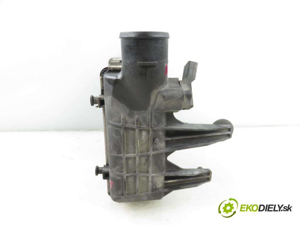 SEAT EXEO (3R2) SEDAN 2009 110,00 1.8 T - CFMA 1781,00 chladič intercooler