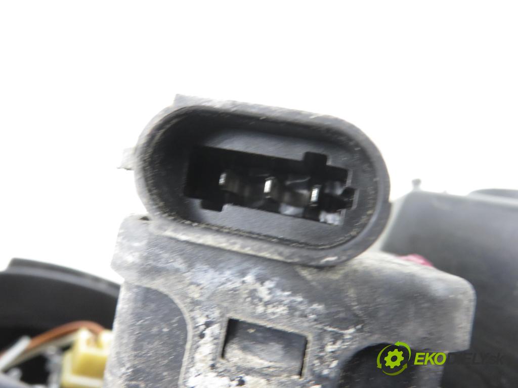 RENAULT CLIO II (BB_, CB_) HB 2003 55,00 1.2 16V (BB05, BB0W, BB11, BB27, BB2T, BB2U, BB2V, 1149,00 Svetlo PP