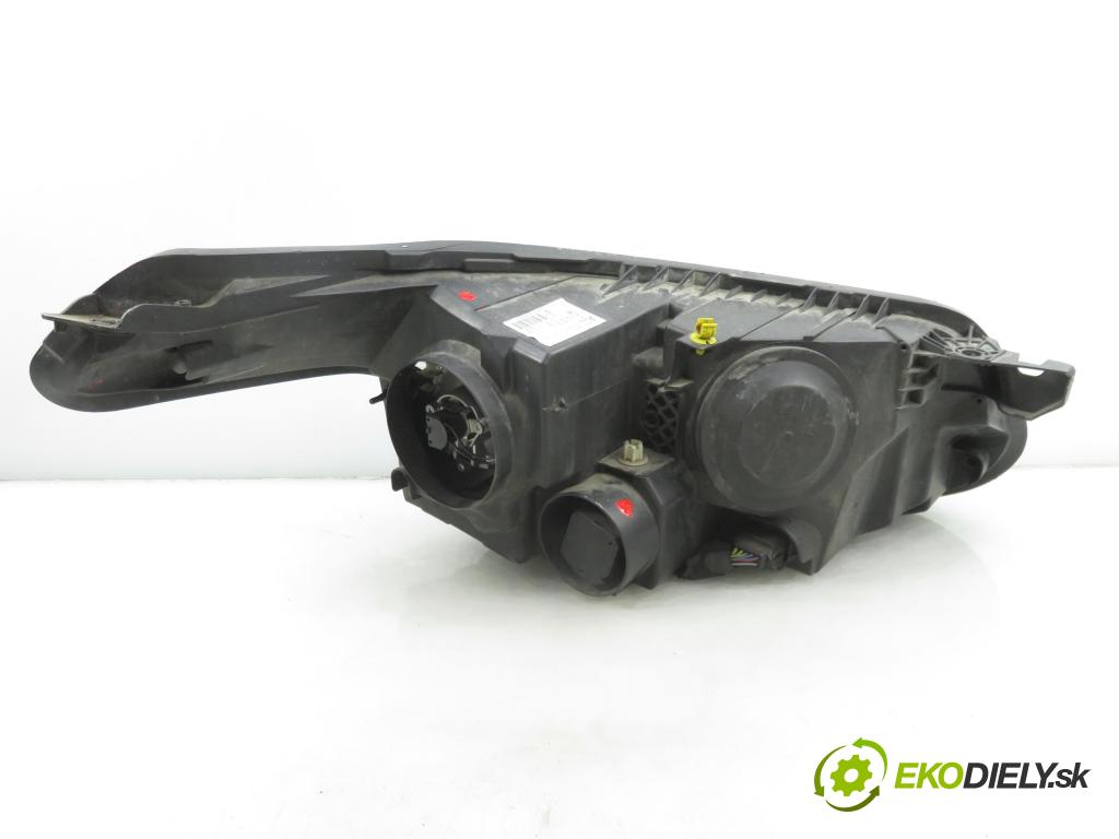 CITROEN C3 Picasso MINIVAN 2009 88,00 1.6 VTi 120 - 5FW (EP6) 1598,00 Svetlo LP 9681873980