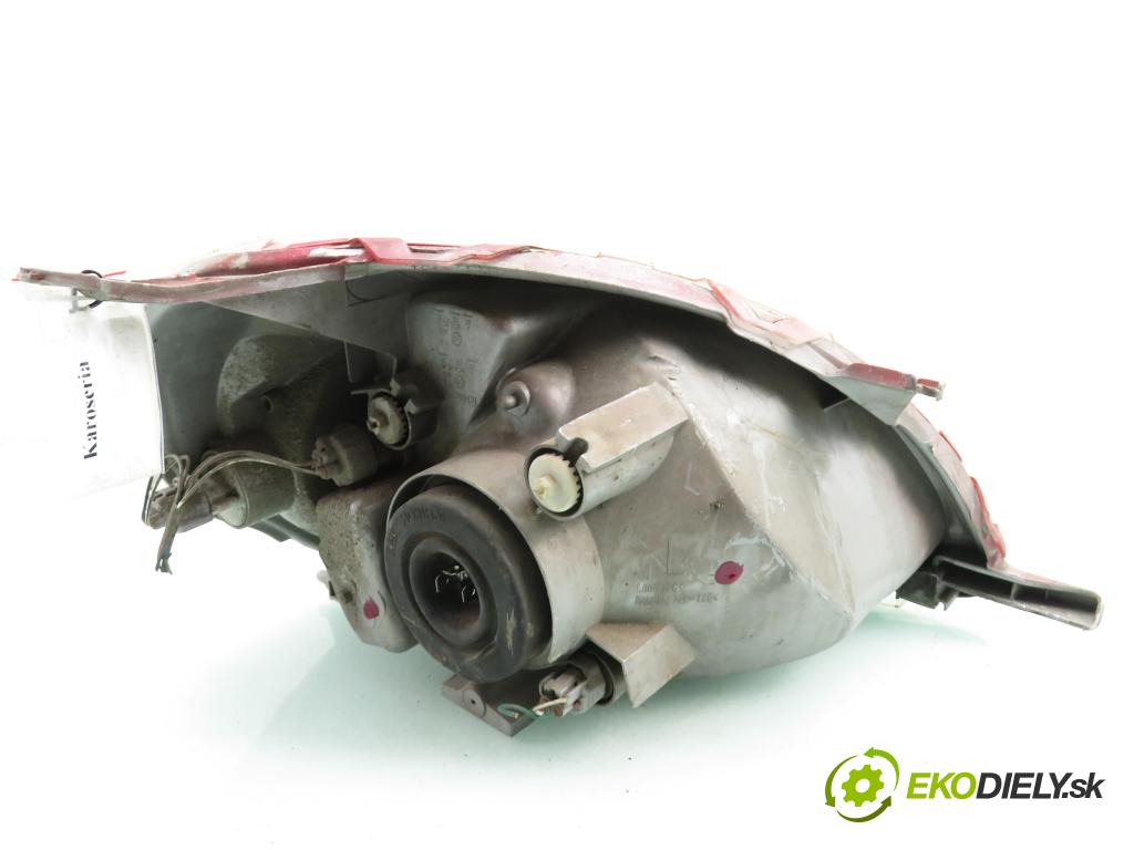 TOYOTA YARIS (_P1_) HB 2000 64,00 1.3 (SCP12_) - 2SZ-FE 1298,00 světlo LP