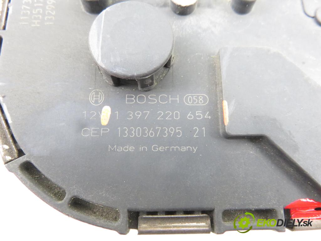 VW GOLF V (1K1) HB 2006 66,00 1.9 TDI PD 90 - BRU 1896,00 motorek stěračů PŘEDNÍ: 1397220654 ; 1Q1955119C