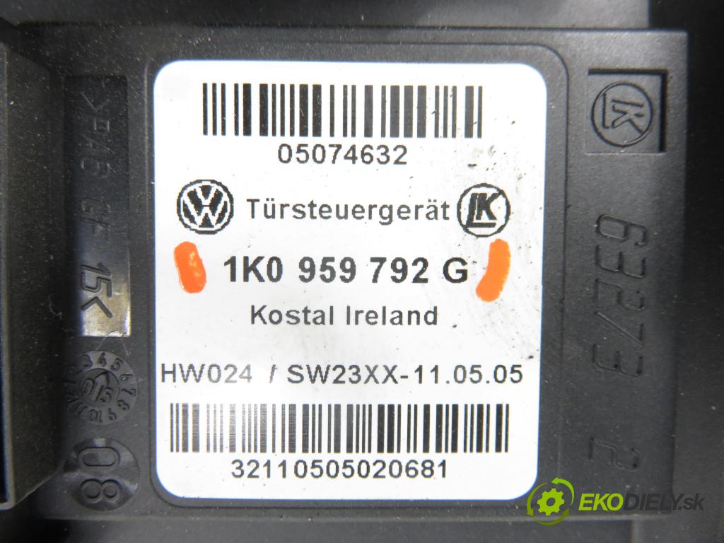 VW GOLF V (1K1) HB 2006 66,00 1.9 TDI PD 90 - BRU 1896,00 mechanismus oken PPE 3D 1K0959702K ; 1K0959792G