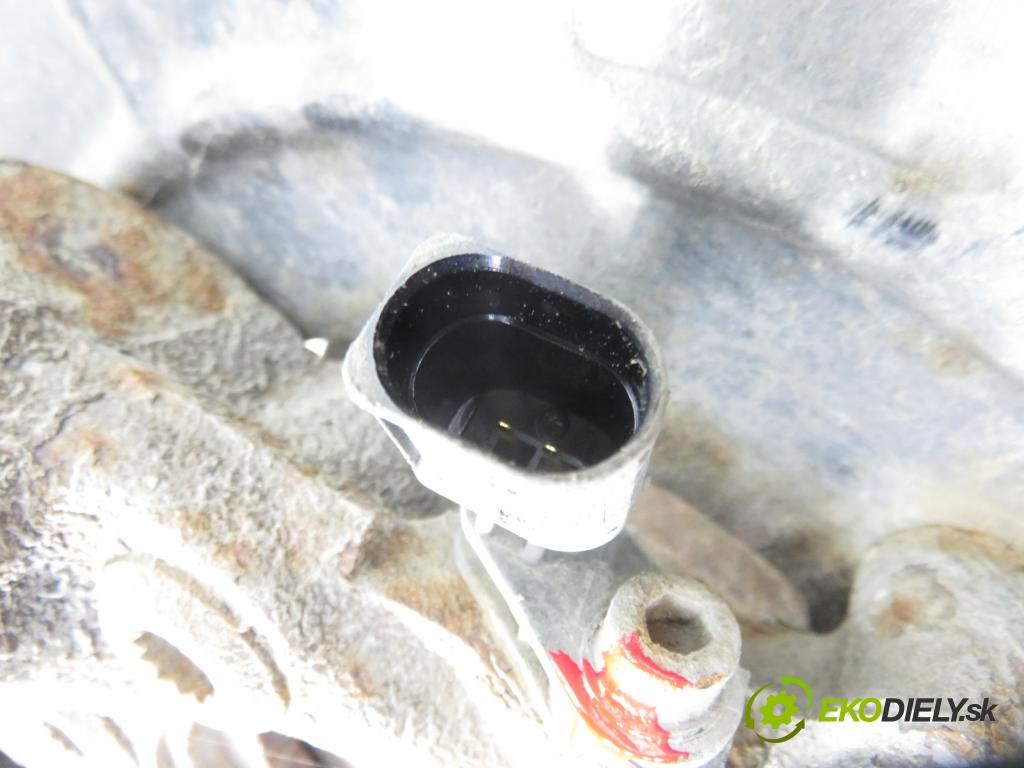 VW GOLF V (1K1) HB 2006 66,00 1.9 TDI - BRU 1896,00 náboj PP ABS