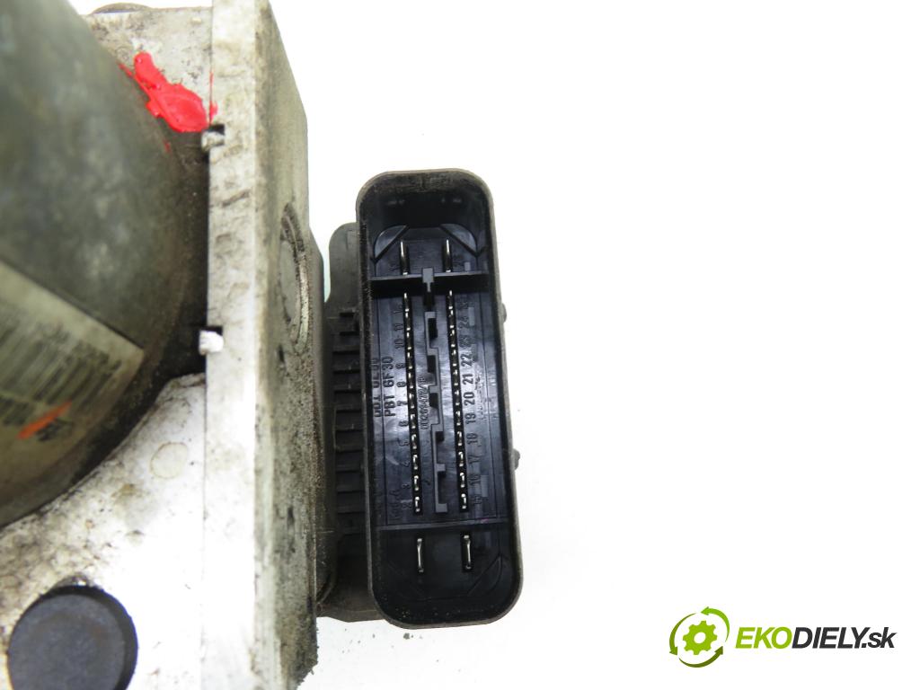 VW GOLF V (1K1) HB 2006 66,00 1.9 TDI PD 90 - BRU 1896,00 pumpa ABS 10097003153 ; 1K0907379P ; 10020700544 (Pumpa ABS)